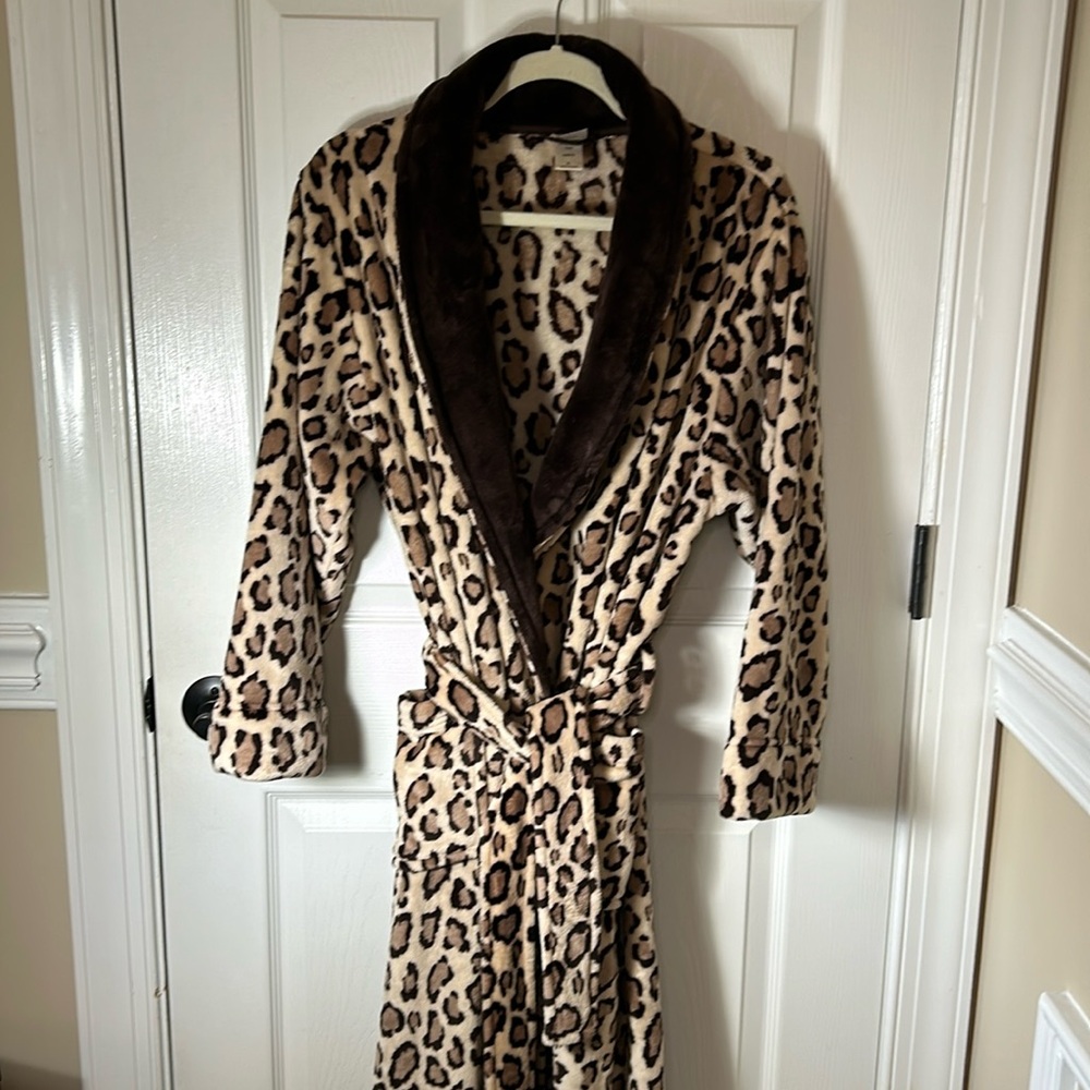 NATORI Plush Leopard Faux Fur Robe (XL)